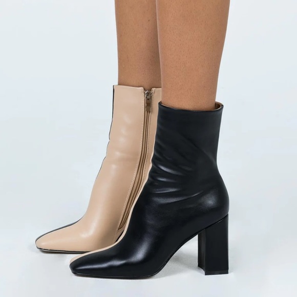 PRINCESS POLLY | Two Sided Story Boots in Black & Cream🖤 - Picture 4 of 13